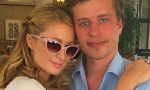 irmão mais novo de Paris Hilton, Conrad Hilton, é preso em Los Angeles, EUA