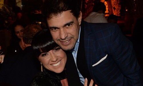 Zezé Di Camargo fica noivo da namorada Graciela Lacerda no Dia dos Namorados