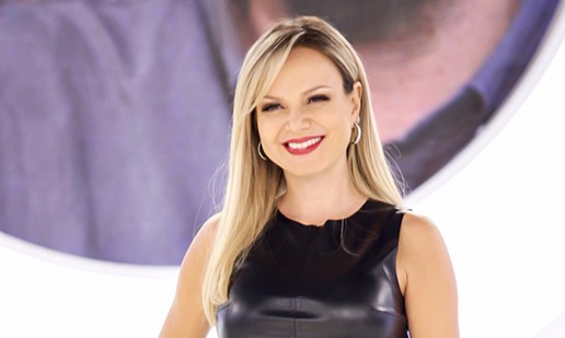Apresentadora Eliana recebe alta temporária de 15 dias e comemora junto com seus fãs