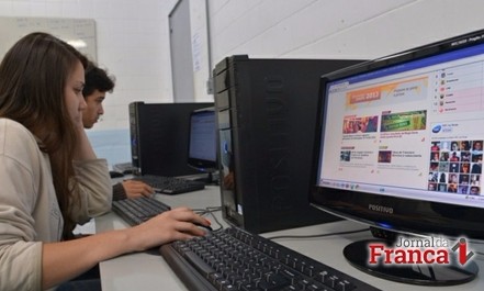 Candidatos têm até hoje (25) para pedir isenção de taxa de inscrição do Enem
