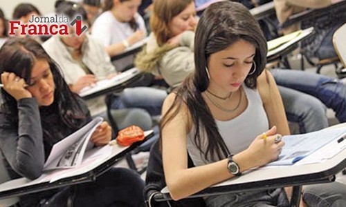 Saiba como usar a nota do Enem para entrar na universidade