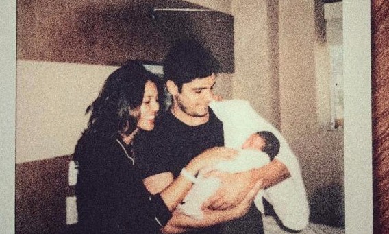 Yanna Lavigne e Bruno Gissoni voltam a morar juntos após nascimento da filha