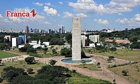 Portal da USP oferece aulas gratuitas com professores da universidade