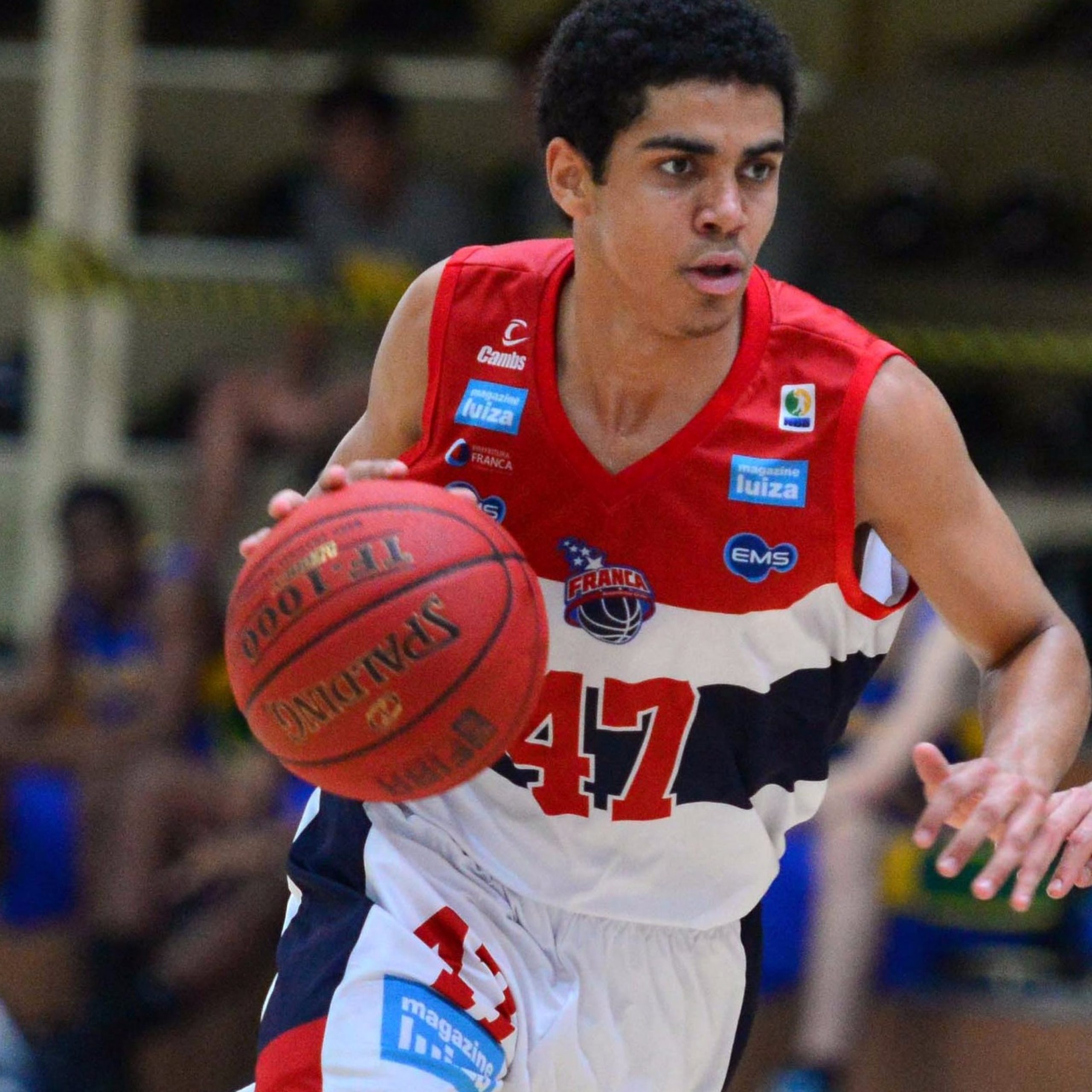 Garotos do time do Franca Basquete participam de evento de qualificação