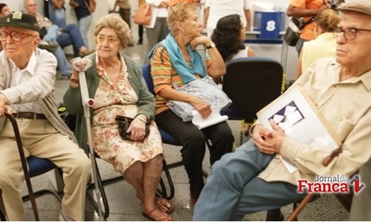 Antecipado abono anual de 2017 para os aposentados e pensionistas