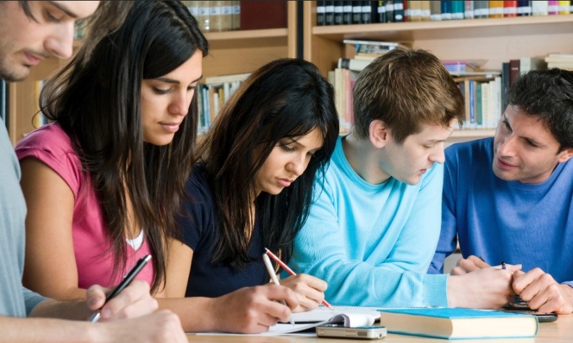 Prefeitura convoca 134 estudantes aprovados no program Bolsa Universidade