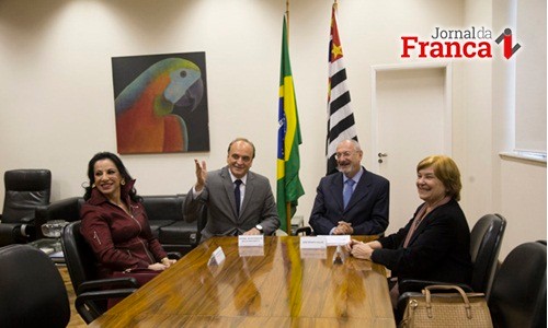 Justiça e Educação firmam parceria para fortalecer Lei Maria da Penha nas escolas