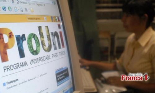 Prazo para entrega de documentos do Prouni termina nesta terça (18)