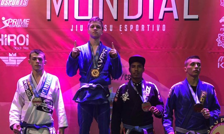 Iran Neoral conquista o bi campeonato mundial de jiu jitsu em São Paulo