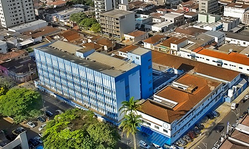 “Anúncio” de hospital municipal não abafa outras promessas não cumpridas