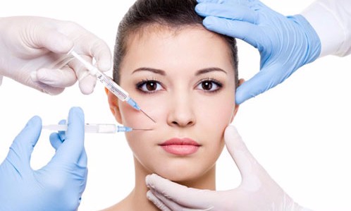 Cirurgia plástica: perfeição demais pode não ser bonito, afirma especialista na área