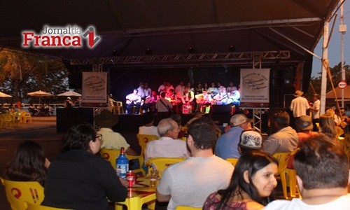 Festival de Inverno fecha segunda fase com shows no Calçadão da Praia