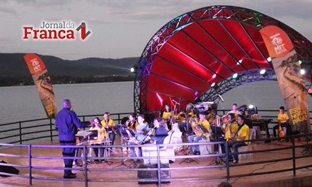 Neste sábado tem a 2ª etapa do Festival de Inverno no Calçadão da Praia de Rifaina