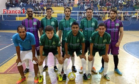 Futsal de Férias na reta final com semifinais nesta quinta no Poli de Rifaina
