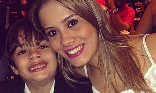 Ex de Cristiano Araújo conta como ajudou o filho de 4 anos a lidar com morte do pai