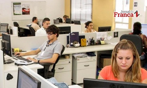 Estudantes do ensino médio ainda podem se inscrever em cursos gratuitos