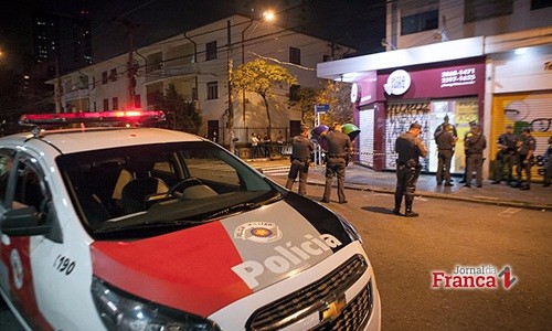 Delegados vão ao CNJ contra autorização a PMs mexerem em cena de crimes