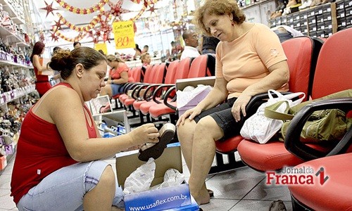 Proposta amplia prazo de compensação de horas para um ano e seis meses