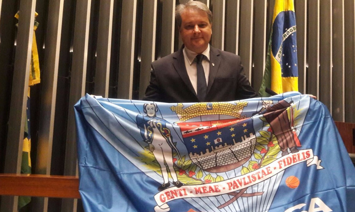 Adermis critica atuação dos deputados federais sobre Reforma Política