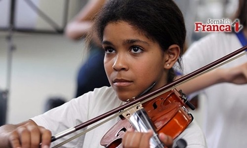 Projeto Guri encerra prazo de inscrições para aulas gratuitas, hoje, sexta-feira