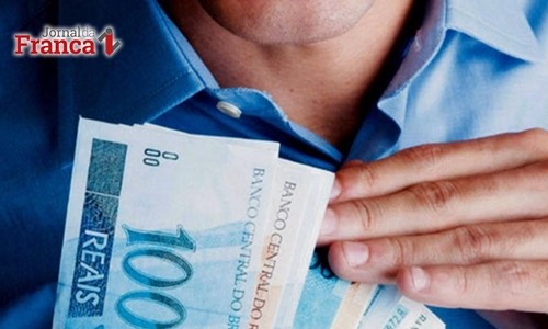 Definido que salário mínimo vai aumentar de R$ 937 para R$ 979 em 2018