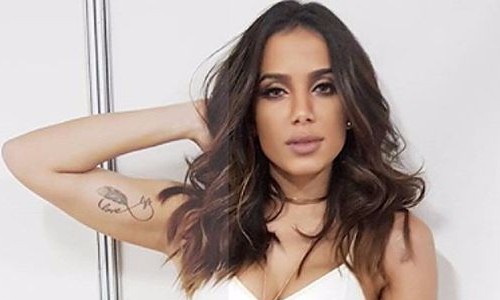 Anitta diz que prefere homens que não têm dinheiro: ‘Não ficam comprando coisas”