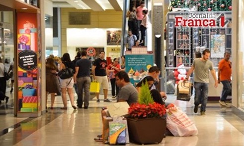 Consumidor deve gastar em média R$ 125 com presente do Dia dos Pais