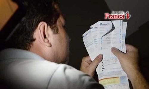 Governo devolverá dinheiro a consumidores de contas de luz de 2018 a 2021