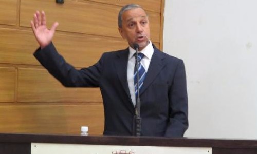 Câmara vai realizar sessão de homenagem ao Dia do Padre na sexta