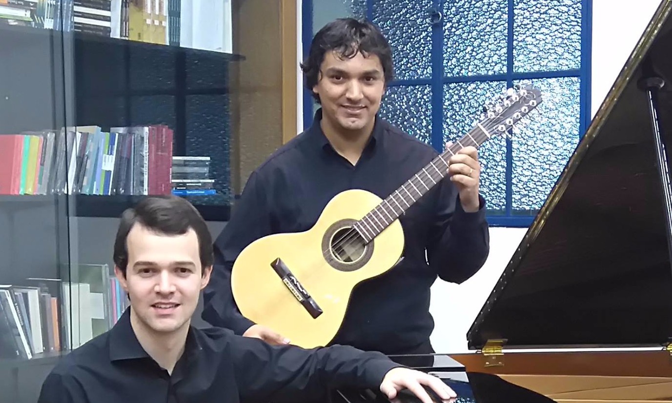 Reinaldo Toledo e Daniel Augusto apresentam o “Duo ConCordas” em Cássia (MG)