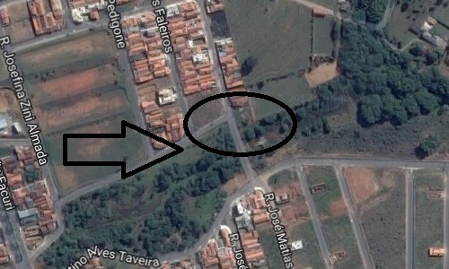 Trecho sem iluminação do Jardim Ângela Rosa preocupa os moradores