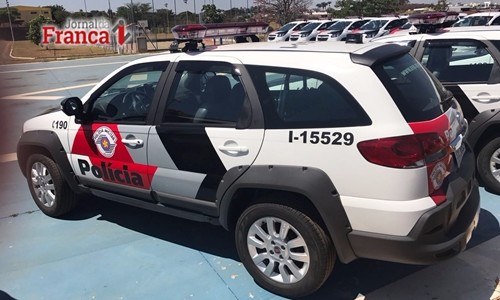Dez municípios da região de Franca recebem viaturas para a Polícia Militar