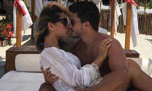Arthur Aguiar gastou R$ 5,2 mil em anéis de noivado com a life coach Mayra Cardi