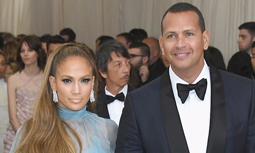 Cantora e atriz Jennifer Lopez gasta mais de R$ 31 mil em uma noite com o namorado