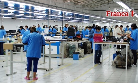 Árabes compram, em oito meses,  2,7 milhões de pares de calçados brasileiros