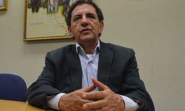 Gilson de Souza nomeia terceiro secretário de Finanças em oito meses