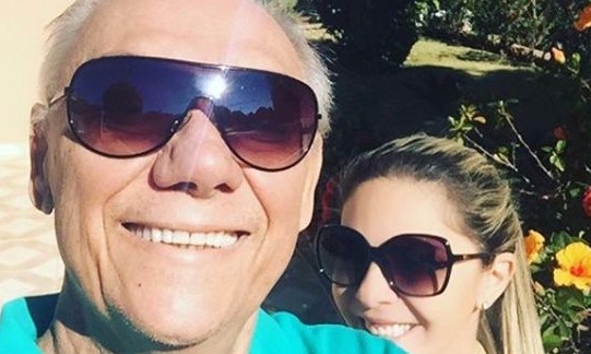 Família de Marcelo Rezende deleta fotos e expulsa namorada do apresentador