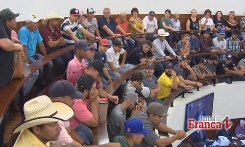 Proibição a rodeios cresce em cidades do Estado de SP e polêmica continua