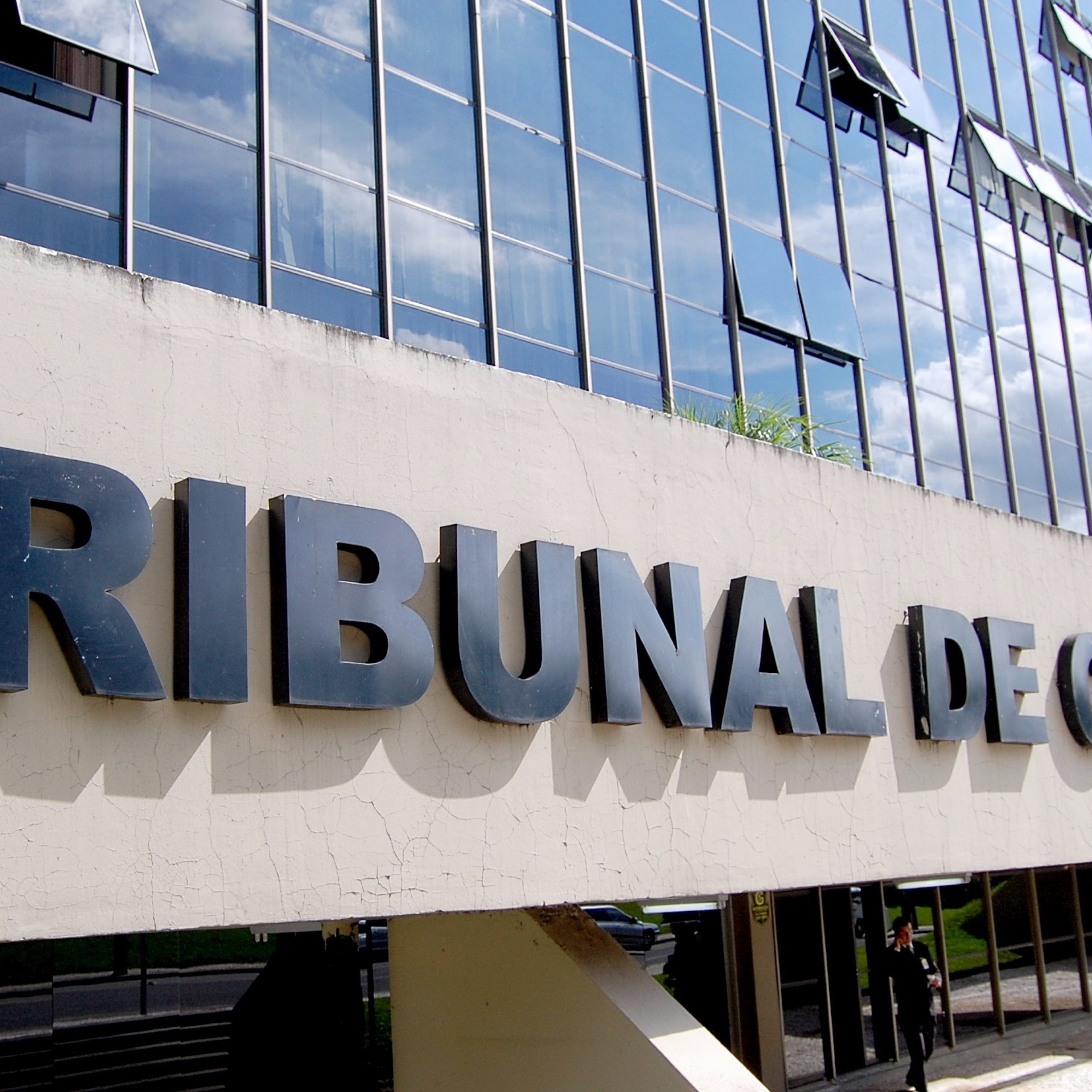 Tribunal de Contas do Estado adverte Gilson e pode rejeitar as contas