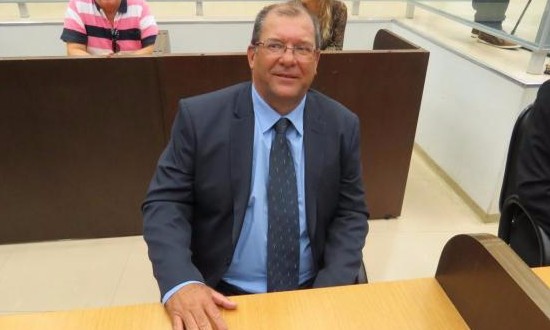 Saiba quem é Della Motta, o relator da comissão que poderá cassar o prefeito
