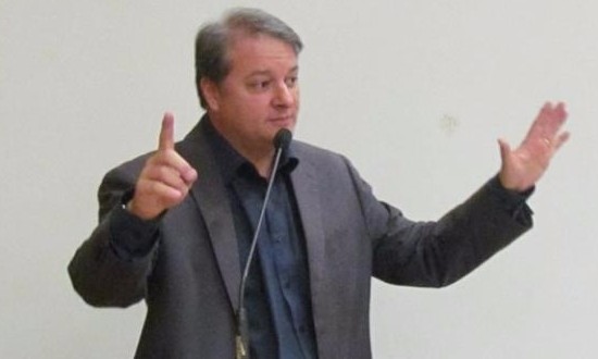 Câmara deve derrubar, neste terça, veto de Gilson a emendas para entidades