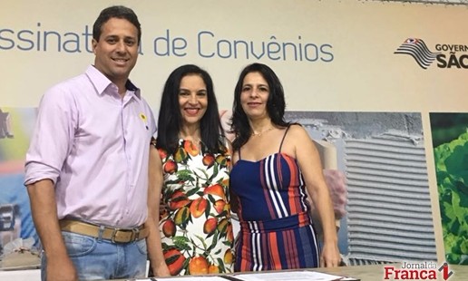 ​Fundo de Solidariedade assina convênio para curso gratuito da Escola da Moda