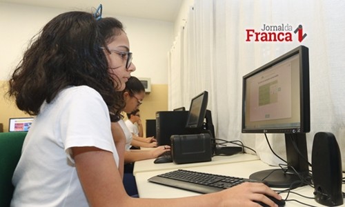 Cinco mil escolas da rede estadual do Estado de SP terão wi-fi e banda larga