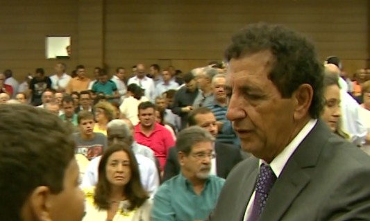 Respondendo a uma CP, Gilson libera projetos que aguardavam autorização