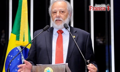 Airton Sandoval relembra desgaste com aprovação da Lei do Divórcio há 40 anos