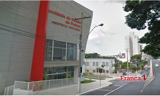 Começaram inscrições para 300 vagas no vestibular da Faculdade de Direito