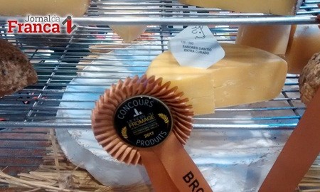 Projeto de lei deve expandir comercialização de queijo mineiro produzido na região