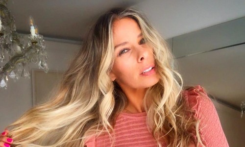 Atriz Adriane Galisteu pode fazer novela e comandar programa na Rede Globo
