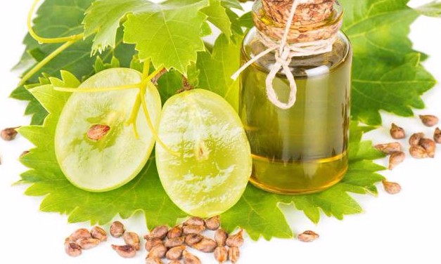 Óleo de semente de uva transforma cabelos e pele e ainda beneficia a saúde