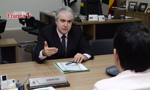 Cremesp cobra mudanças e fiscaliza unidades de saúde de Barretos